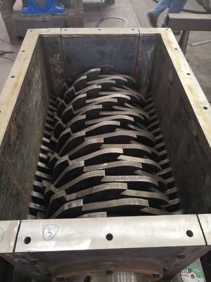 機械を押しつぶす動物55kw骨をする25t/H